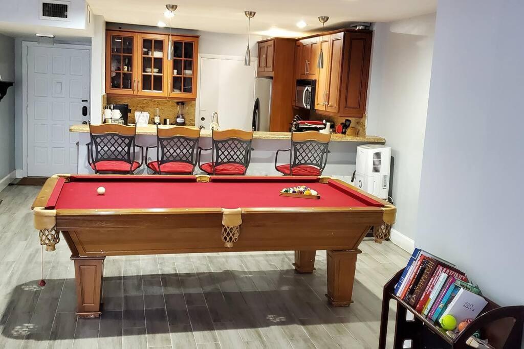 Fully Furnished, Beautiful, Spacious Two Bedroom Condo Лодерхилл Экстерьер фото